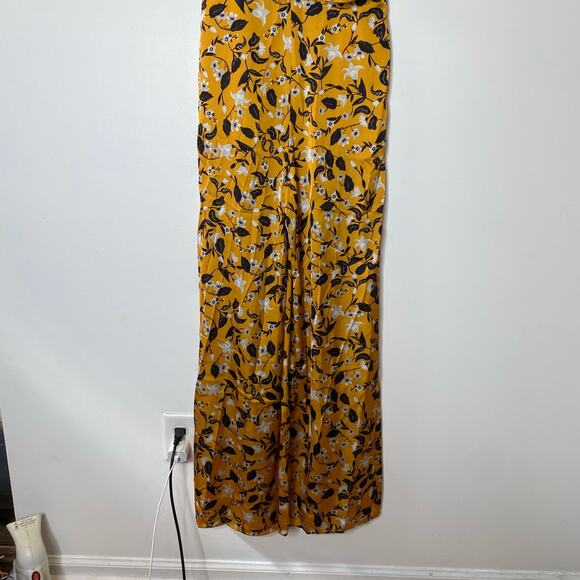 TULAROSA Ashlyn Marigold Floral Satin Off Shoulder Ruffle Jumpsuit Size Small - Picture 4 of 12